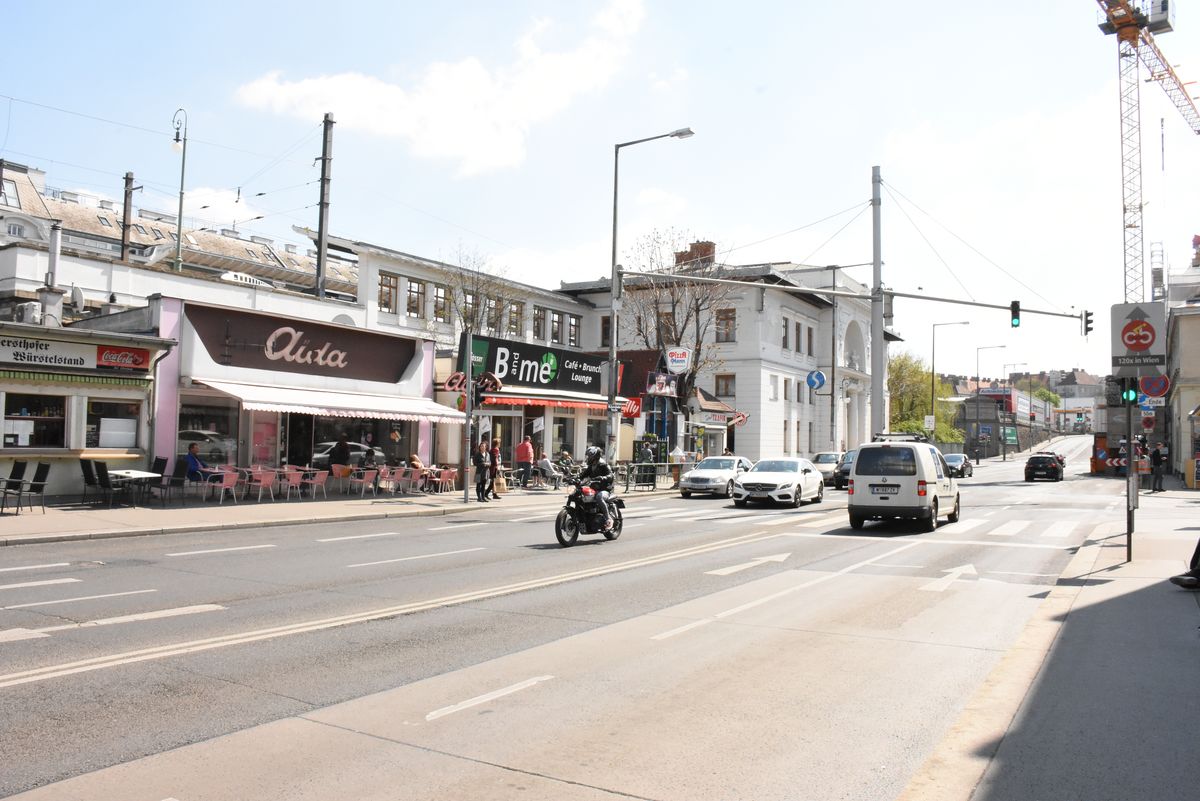 Ein Mann überfiel in Gersthof eine Tankstelle. (Symbolfoto)
