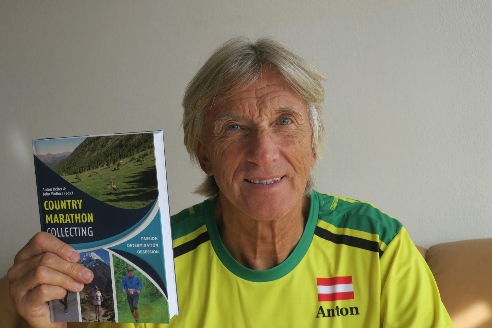 Anton Reiter präsentiert sein Buch "Country Marathon Collecting"