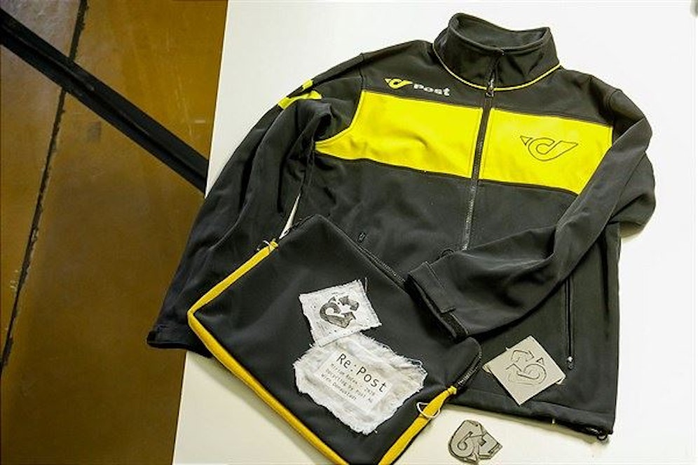 Laptop Taschen für die Post-Angestellten aus ihren alten Softshell-Jacken