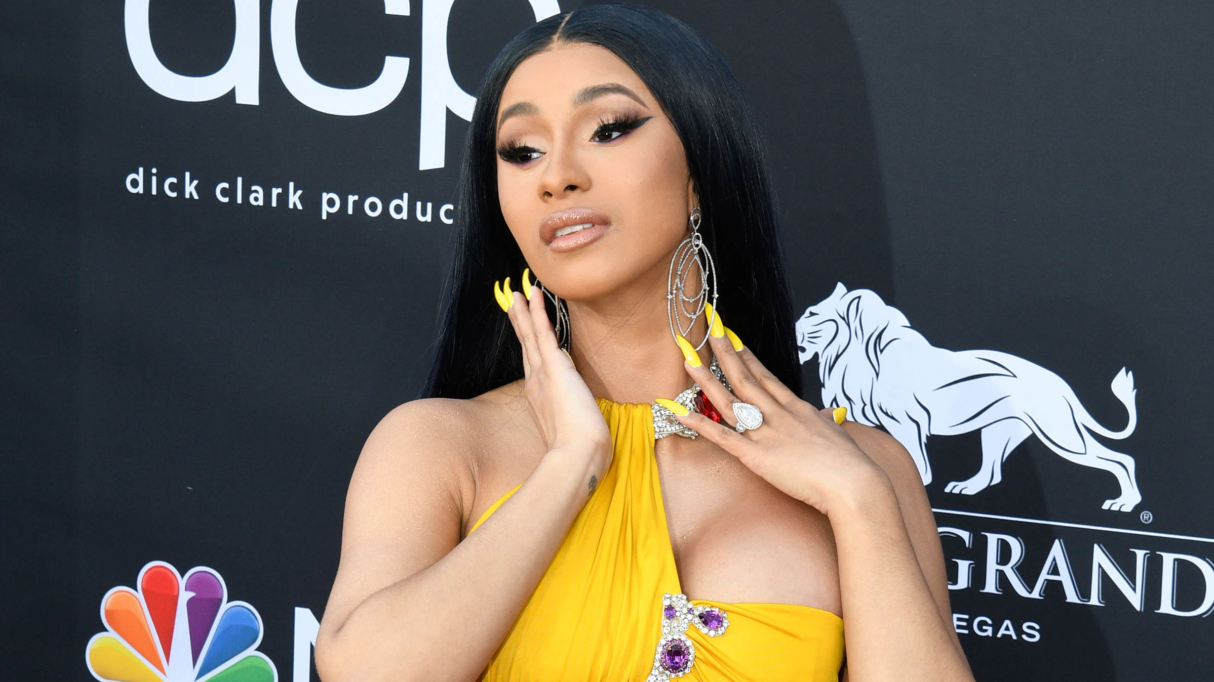 Cardi B.