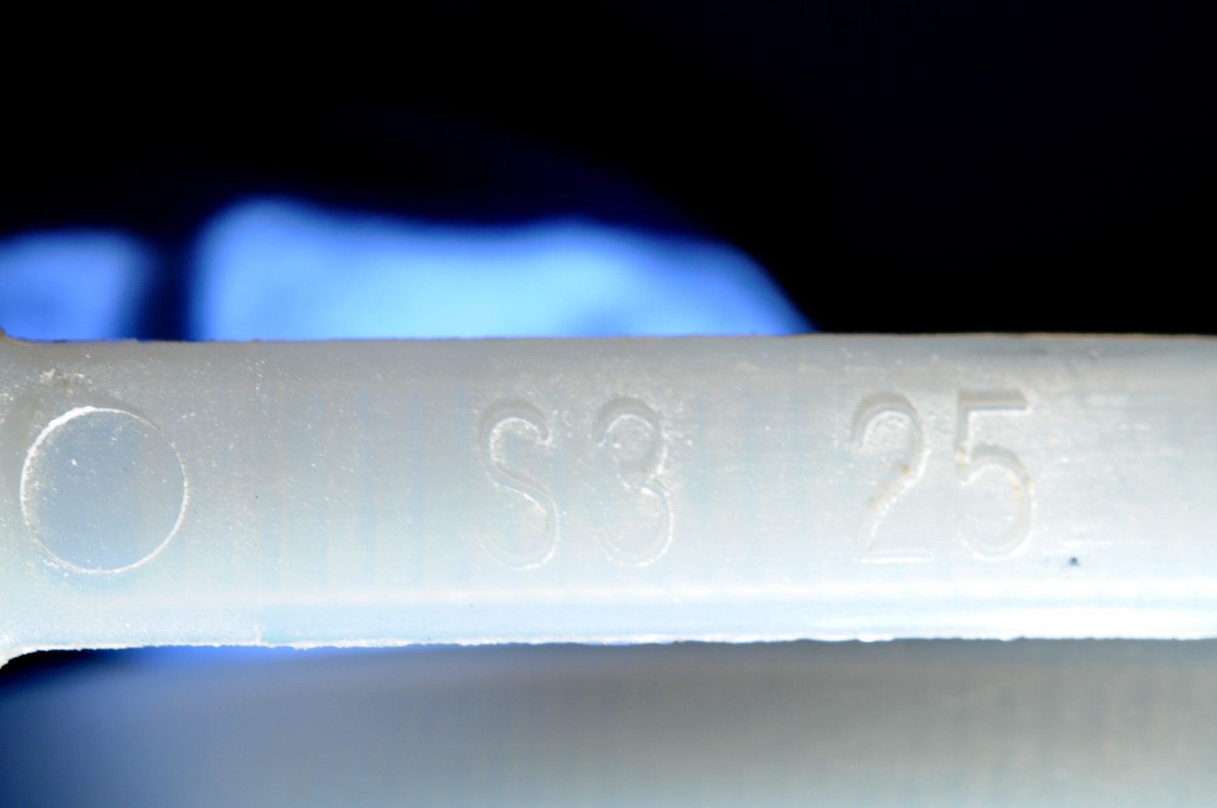 Wer kann Hinweise zu diesem Code geben?