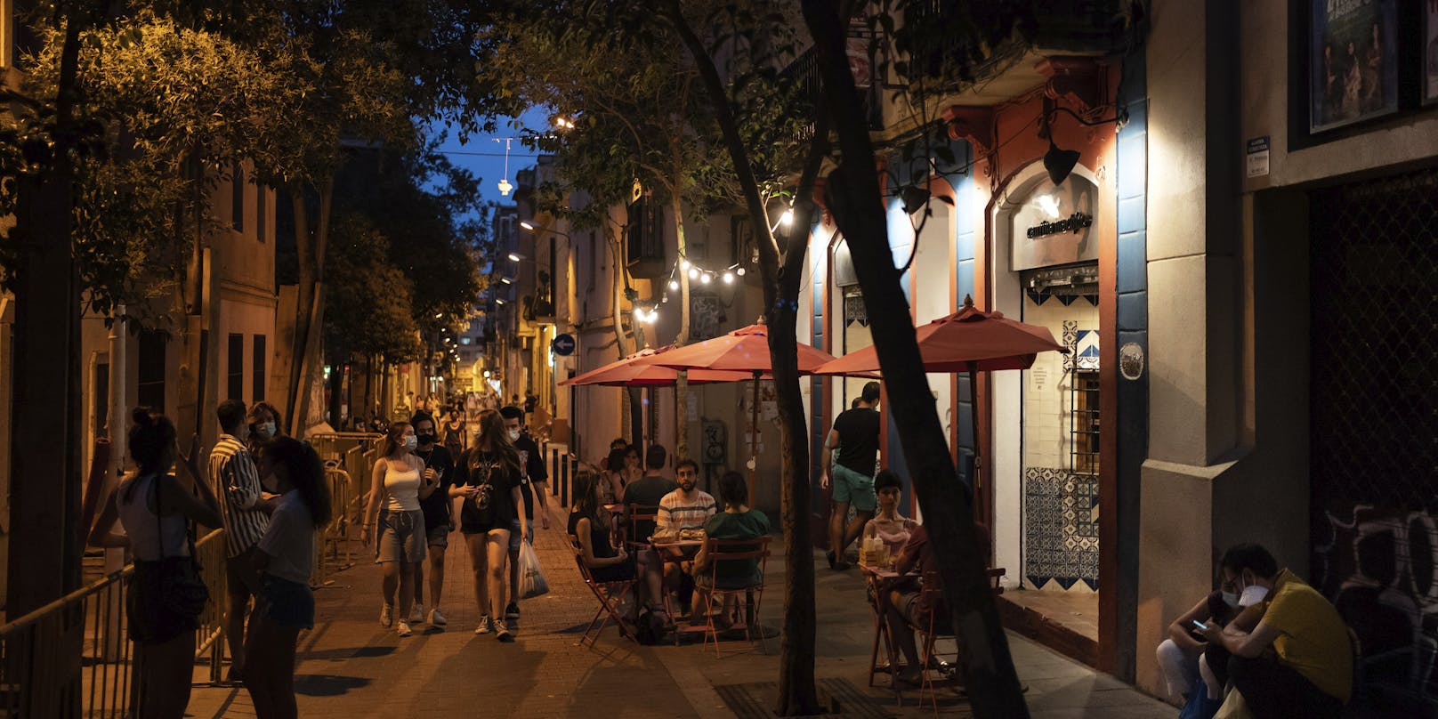 Ab Freitag werden Restaurants und Bars in Barcelona für zunächst 15 Tage geschlossen. 