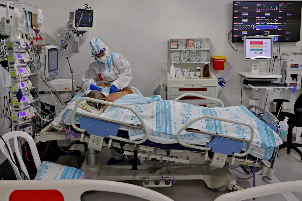 Trotz einer Rekordzahl an Intensivpatienten entfällt in Israel weitgehend die Pflicht für den 