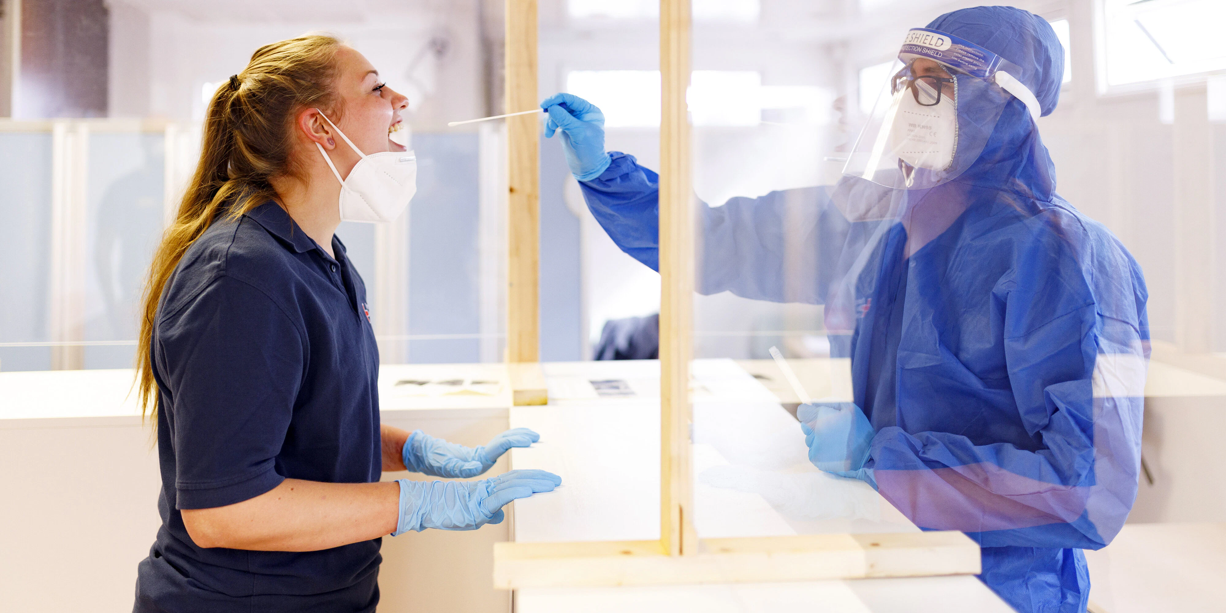 Schnelltests gelten als wichtiger Baustein der Teststrategie, weil sich damit an Ort und Stelle und ohne medizinisches Fachpersonal feststellen lässt.