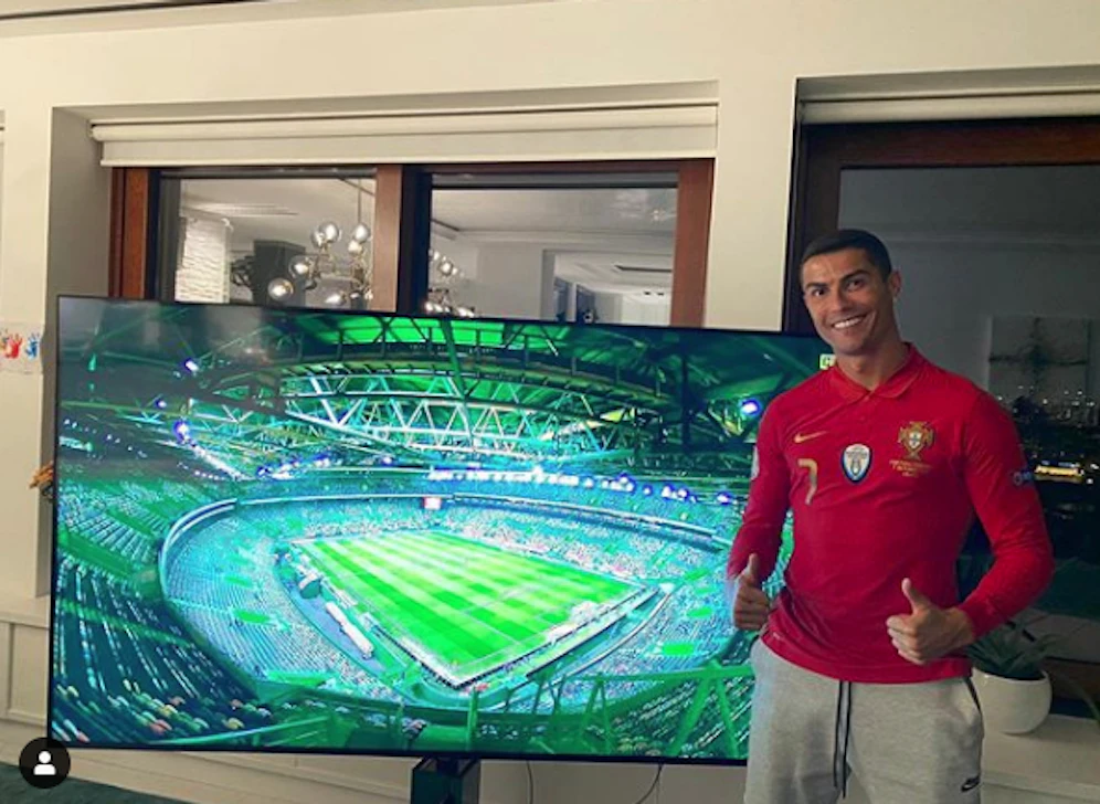 Cristiano Ronaldo in Isolation. Nur ein Fotograf scheint bei ihm zu sein.
