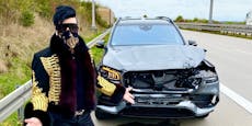 "Könnten tot sein": Glööcklers Auto krachte in LKW