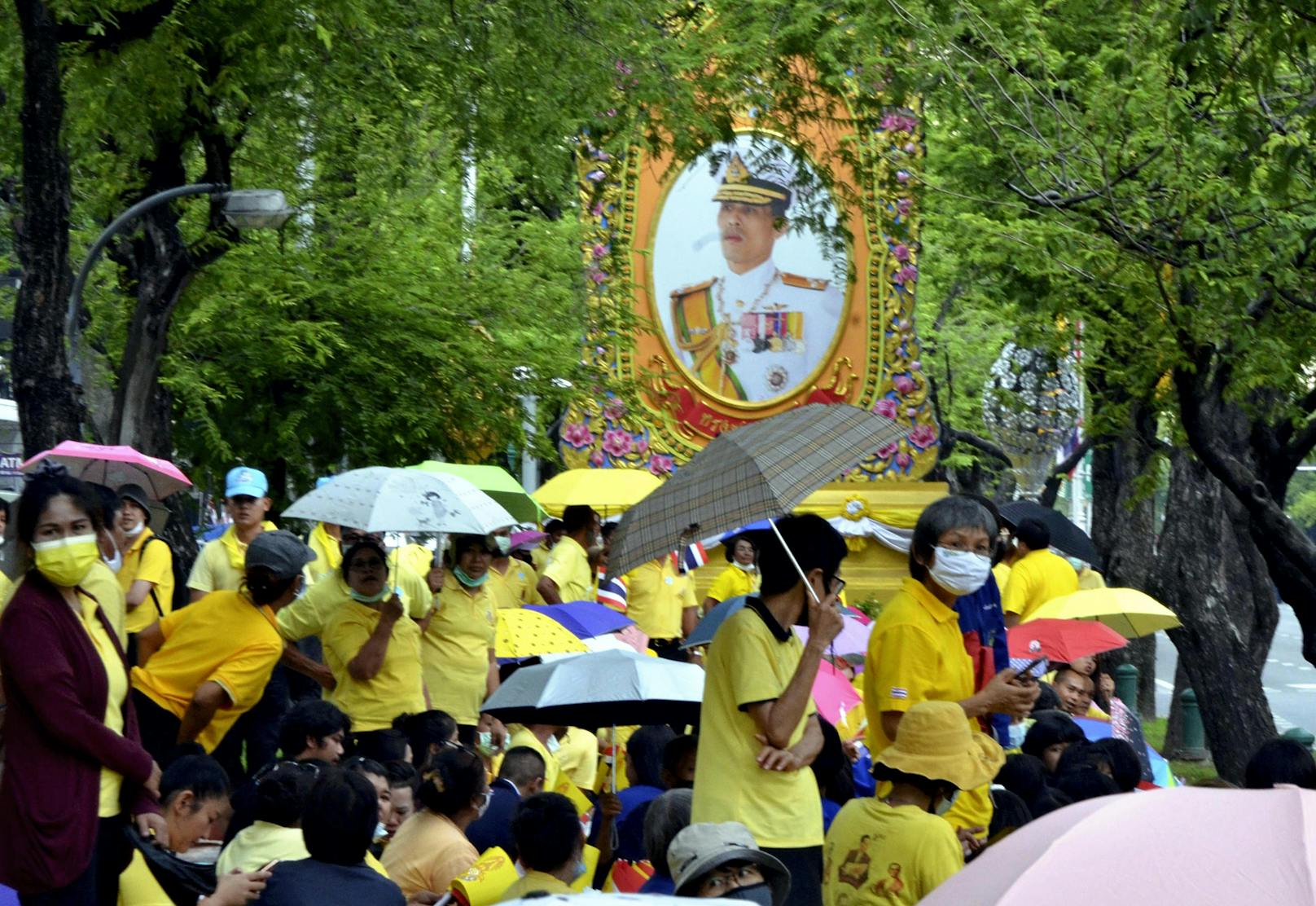 . Die Demonstranten fordern den Rücktritt von Regierungschef Prayut Chan-o-cha.