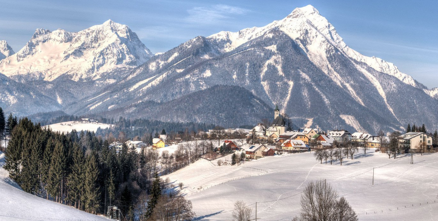 So idyllisch präsentiert sich Vorderstoder im Netz. Die Kritiker der Skigebietserweiterung fürchten Staus und einen massiven Eingriff in die Natur.