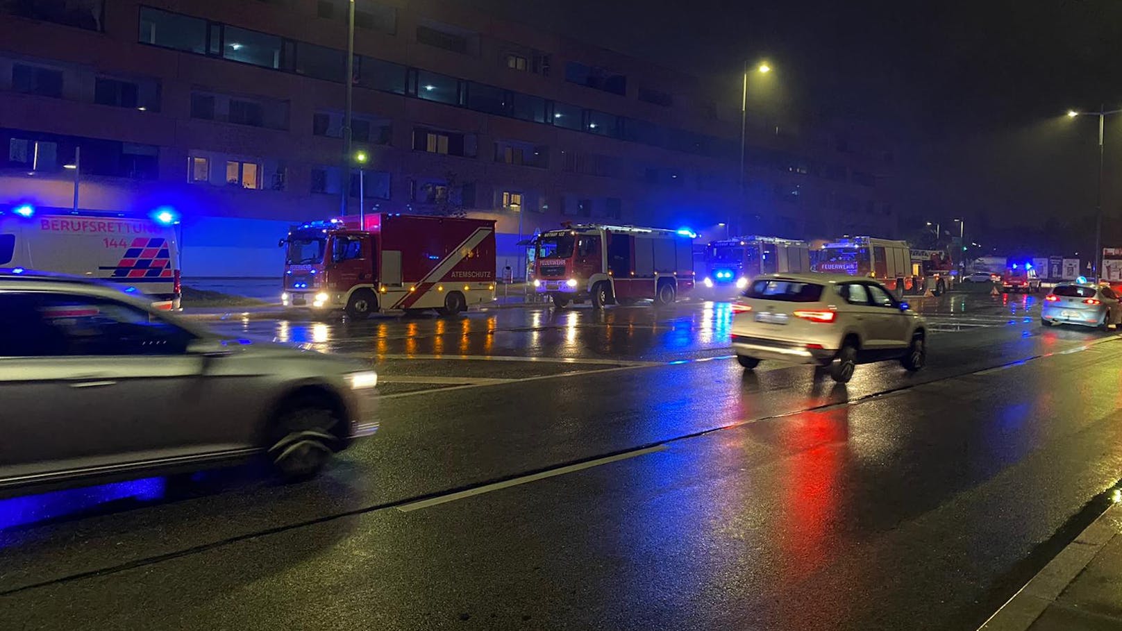 Festnahme! Mann setzt Auto mit 1,5 Promille in Flammen