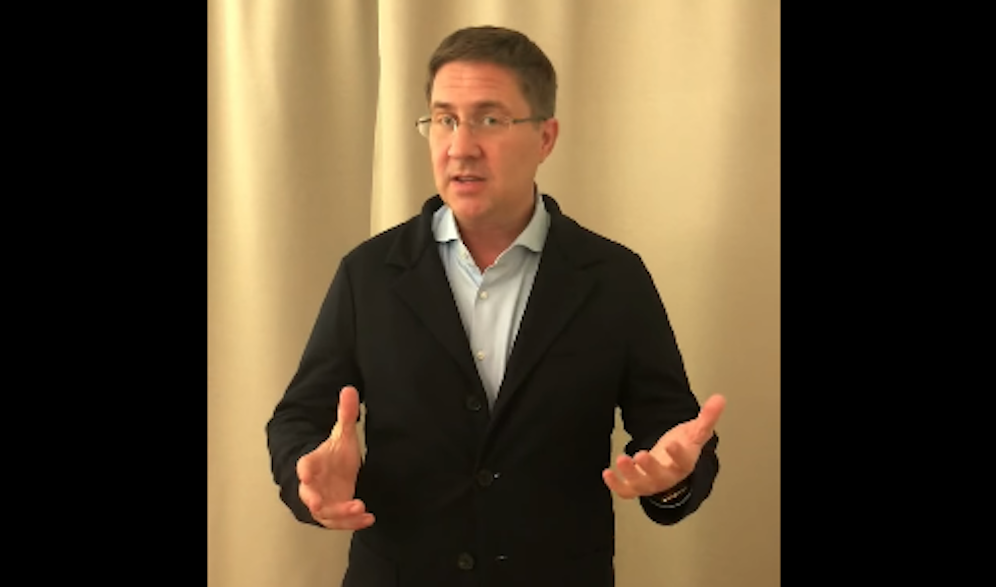 Der Welser Bürgermeister Andreas Rabl erklärt in einem Facebook-Video, wie es zu den Ansteckungen in seiner Stadt kam.