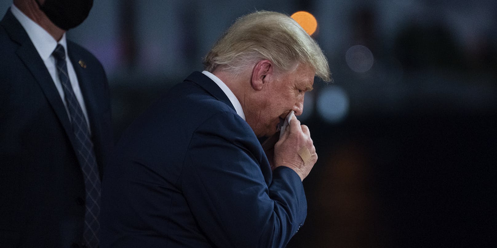 Nach seiner Covid-19-Erkrankung ist US-Präsident Donald Trump zurück im Wahlkampf. 
