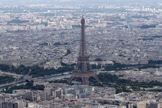 Nahe Paris läuft ein Großeinsatz.