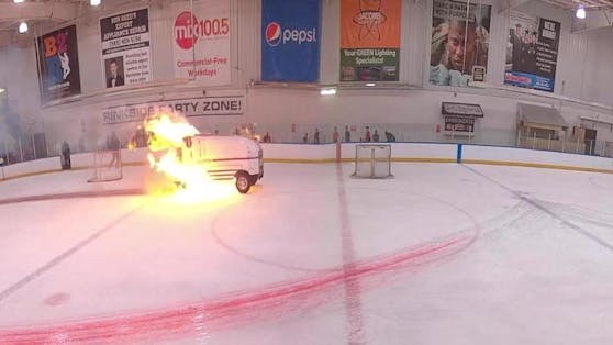 Die Eismaschine fängt Feuer, der Eismeister bleibt cool.