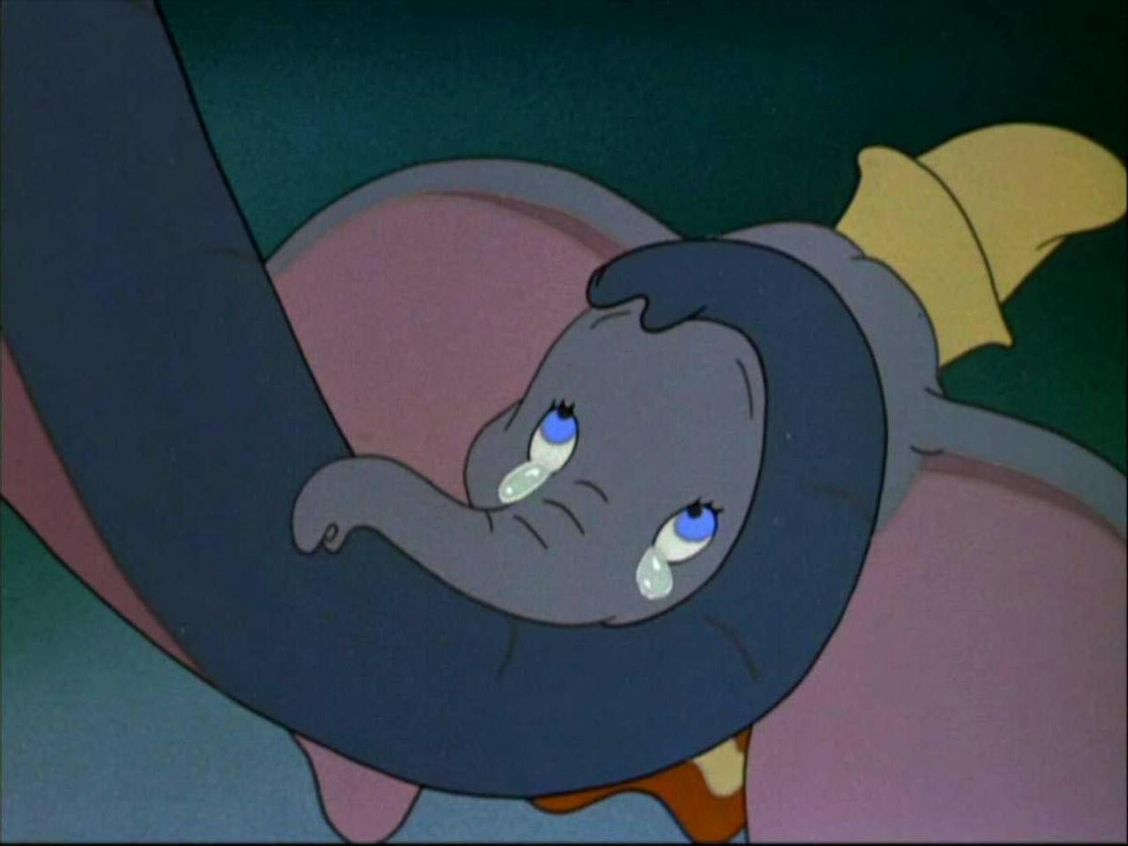 Der Text wird unter anderem bei "Dumbo" (1941) angezeigt. Der Klassiker steht schon lange wegen seiner Darstellung von stereotypisierten Schwarzen Figuren in der Kritik.