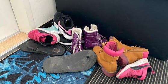 Eine 31-Jährige soll in ihrer Wohnung nahe Kagraner Platz in Wien ihre drei Kinder getötet haben (Symbolbild).