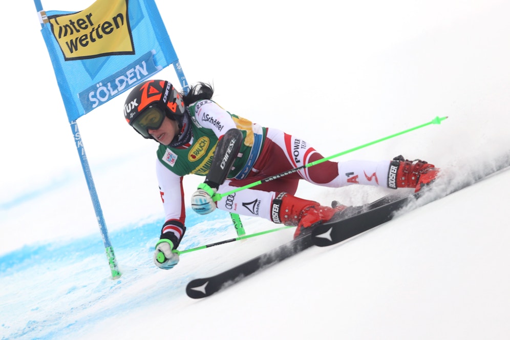 Stephanie Brunner und ihre ÖSV-Kolleginnen können in Sölden nicht mit den Schnellsten mithalten.