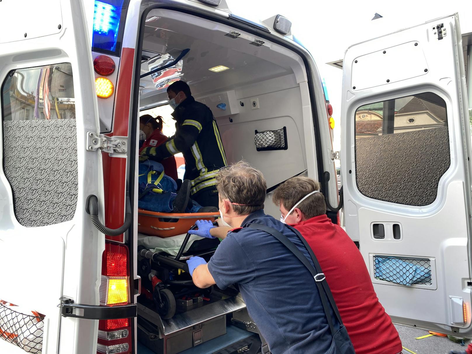 Feuerwehr rettet Patienten in Klosterneuburg