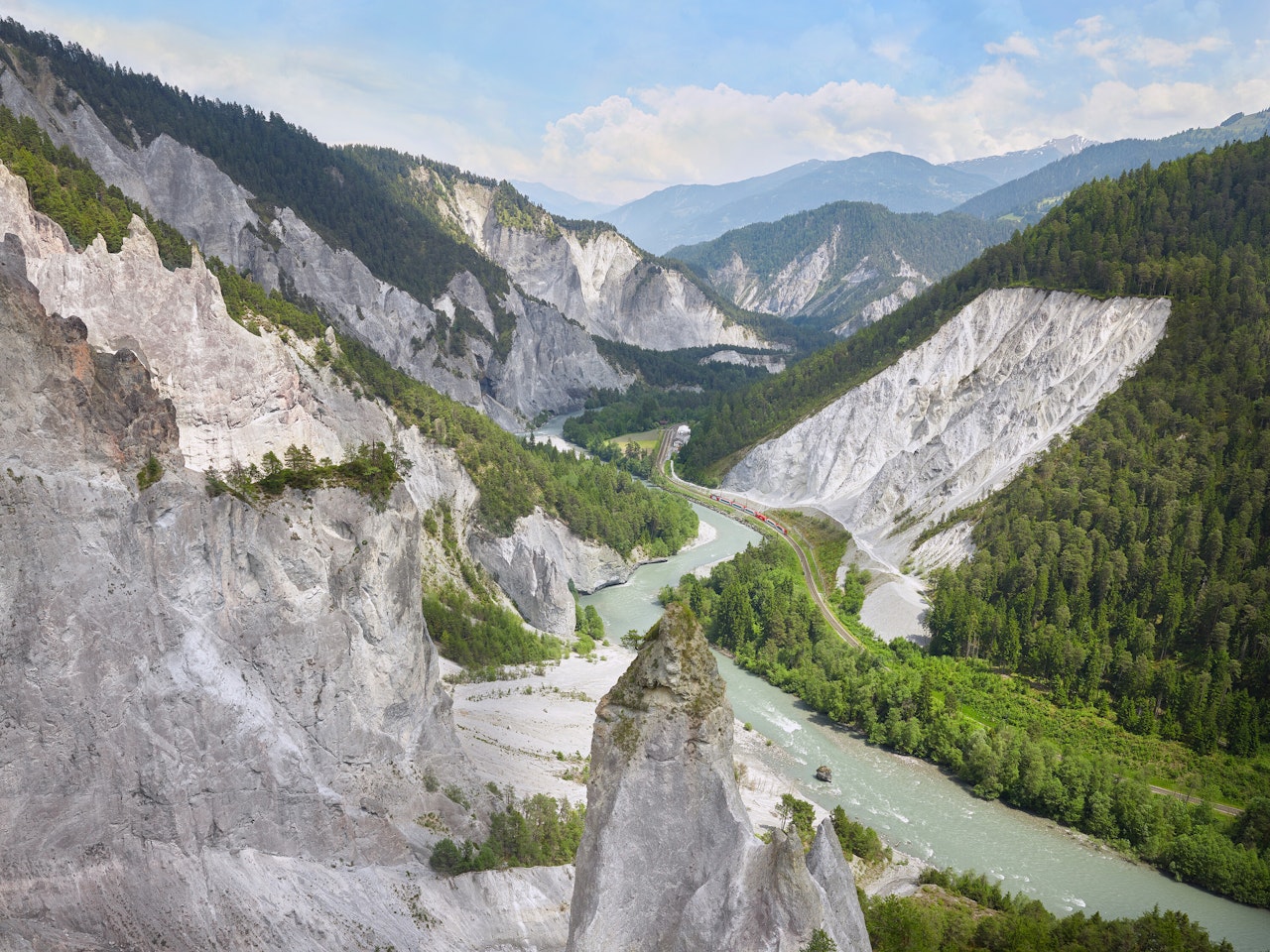 Heute.at - Kulinarische Zugfahrt durch die Schweizer Alpen
