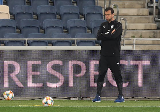 Markus Rogan hat trotz eines positiven Corona-Tests die Flucht aus Israel ergriffen.