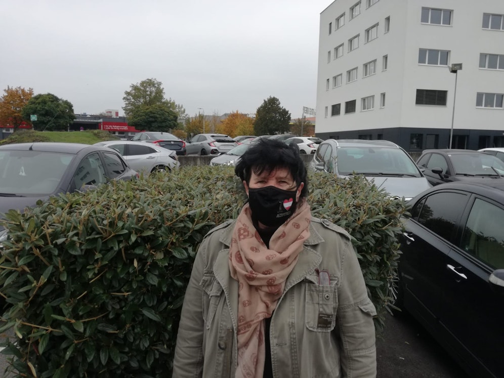 Karin H. (62) wurde im Supermarkt von einem Kunden angehustet, weil sie um Sicherheitsabstand bat.