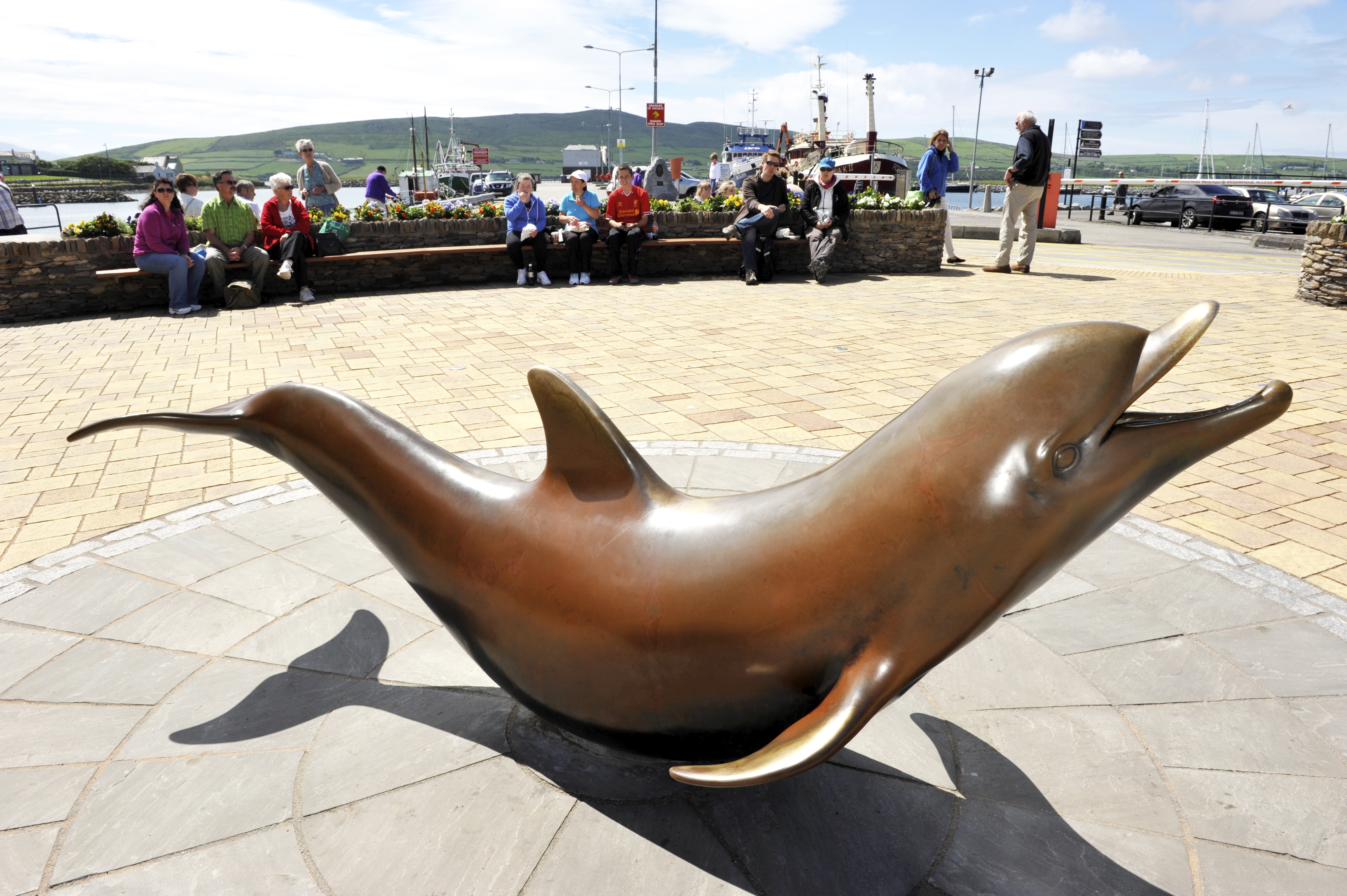 Auch ein Denkmal wurde für "Fungie" errichtet. 