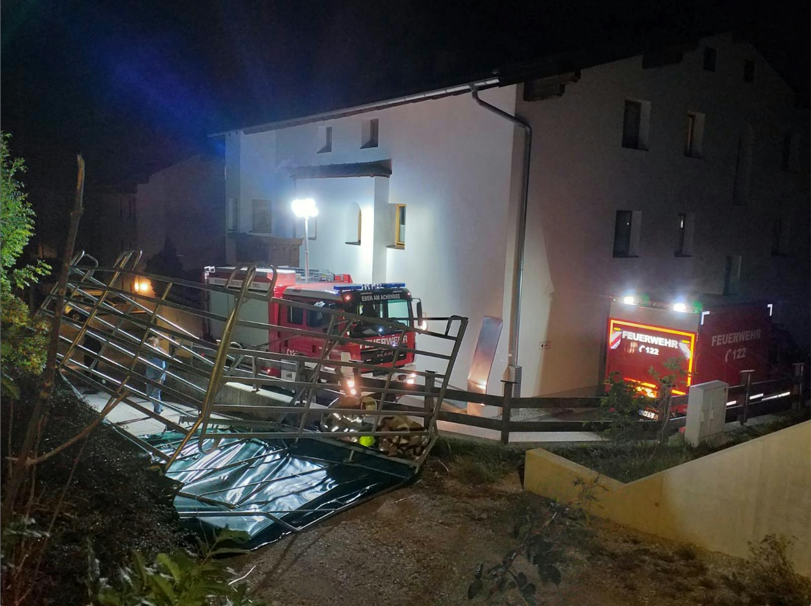 Föhnsturm sorgt für Feuerwehreinsatz am Achensee (21. Oktober 2020)