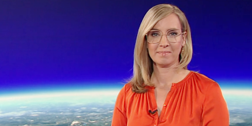 Nadja Bernhard überraschte mit Brille. 