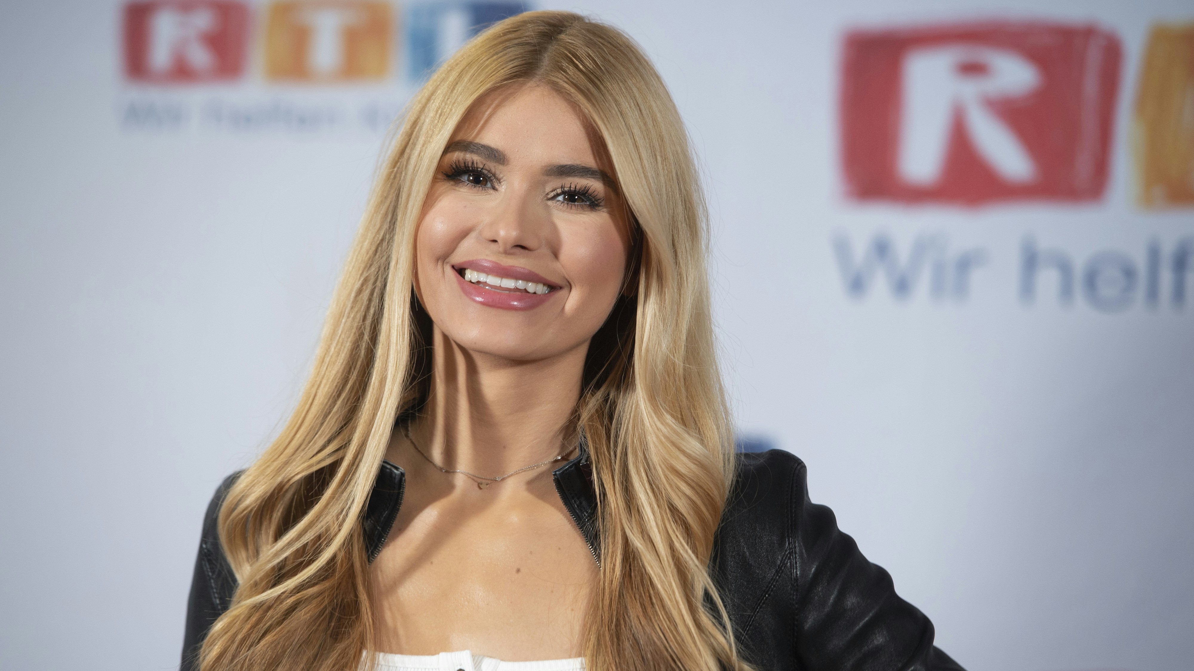Pamela Reif ist bekannt für ihre Fitness-Videos. Auf Instagram folgen ihr über 6,5 Millionen Follower, auf YouTube sind es knapp 5 Millionen Abonnenten.