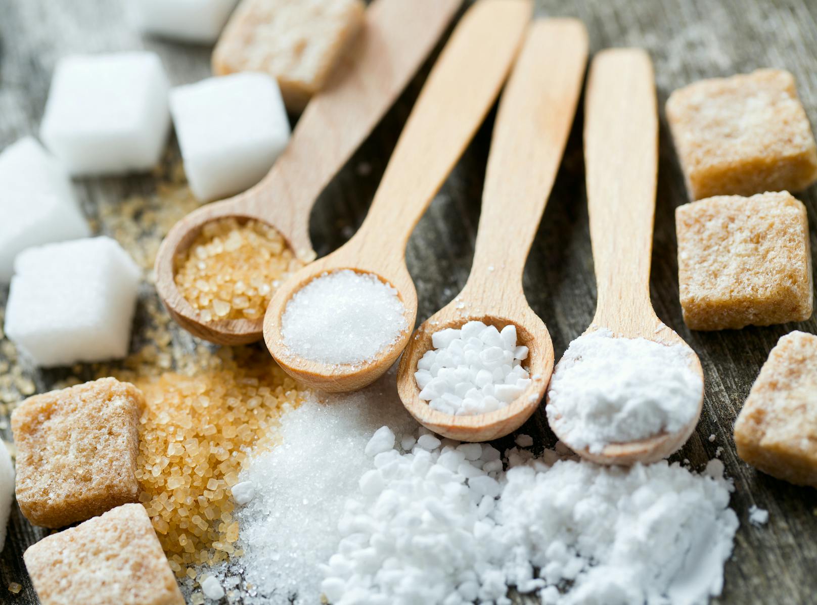 Zucker kann ADHS-Symptome und jene einer bipolaren Störung verschlimmern und Hyperaktivität und Impulsivität auslösen.