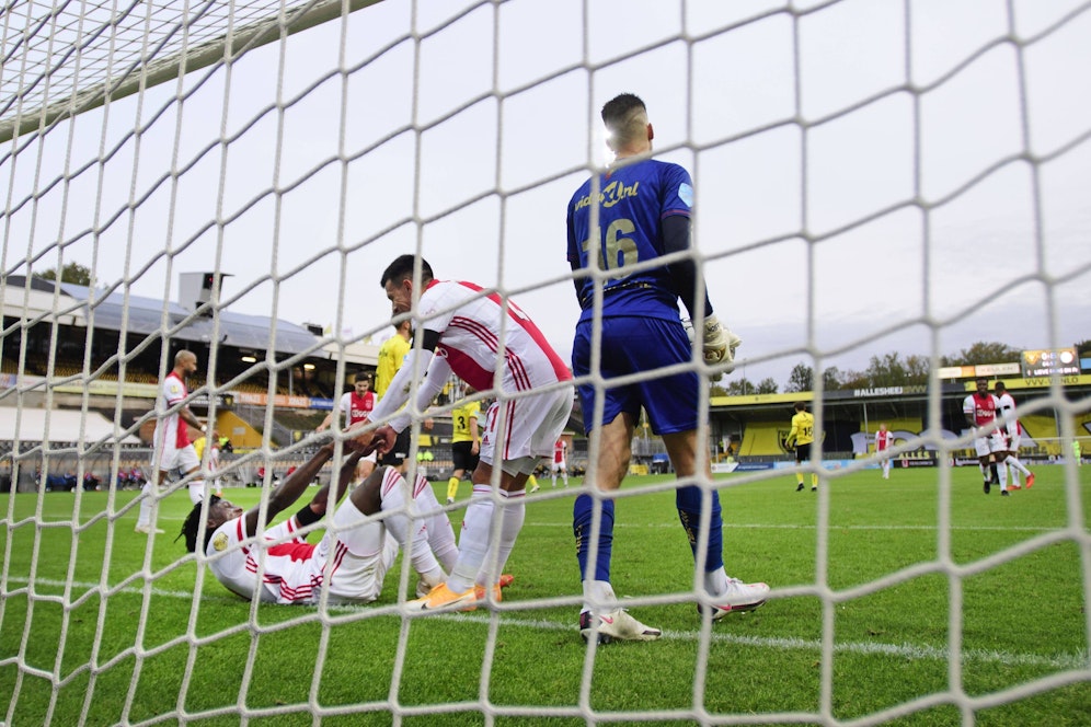 Ajax schießt Venlo vom Platz. 