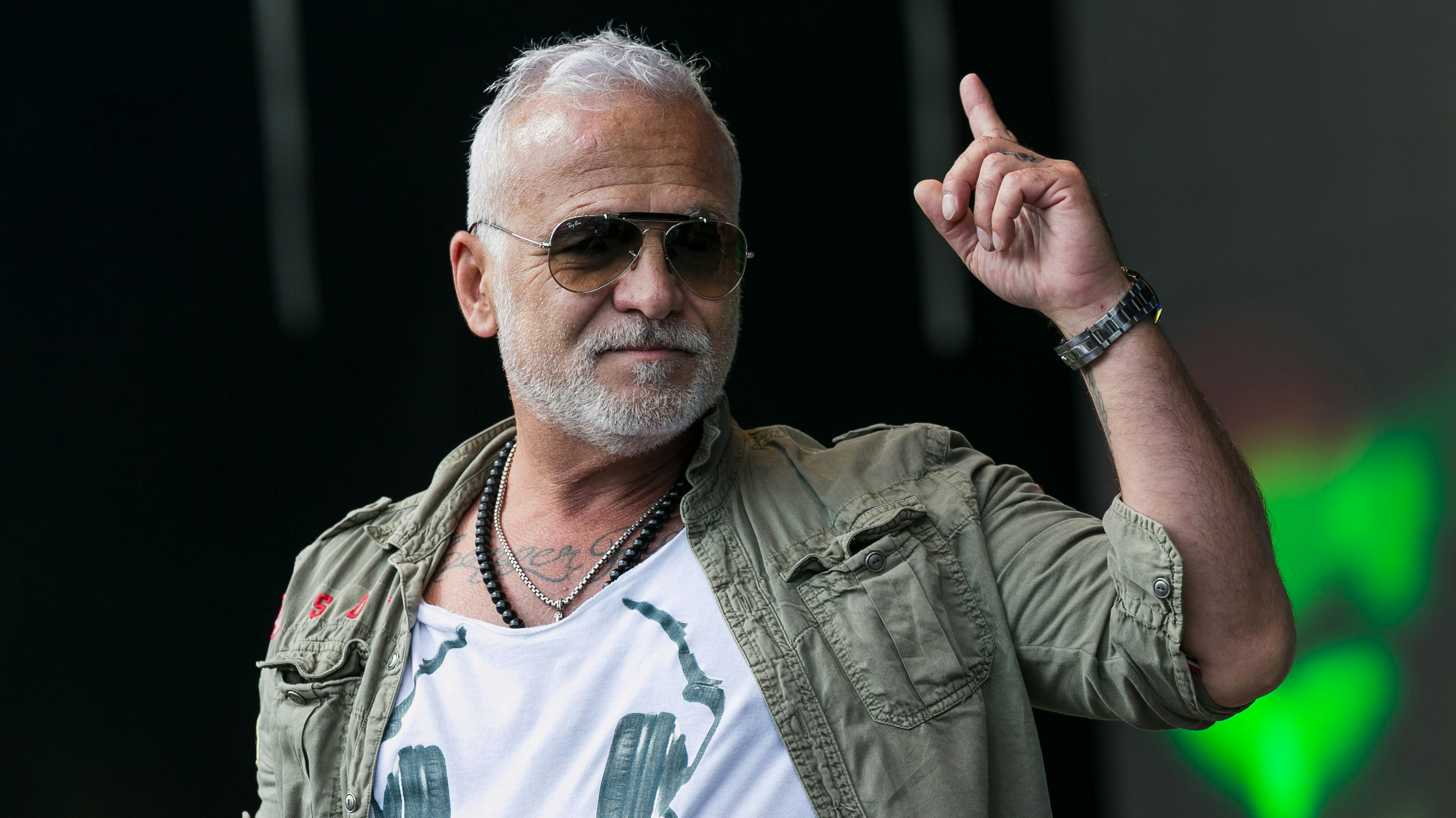 Schlager-Star <strong>Nino de Angelo</strong> saß beinahe neben Dieter Bohlen in der Jury von "Deutschland sucht den Superstar".<br>