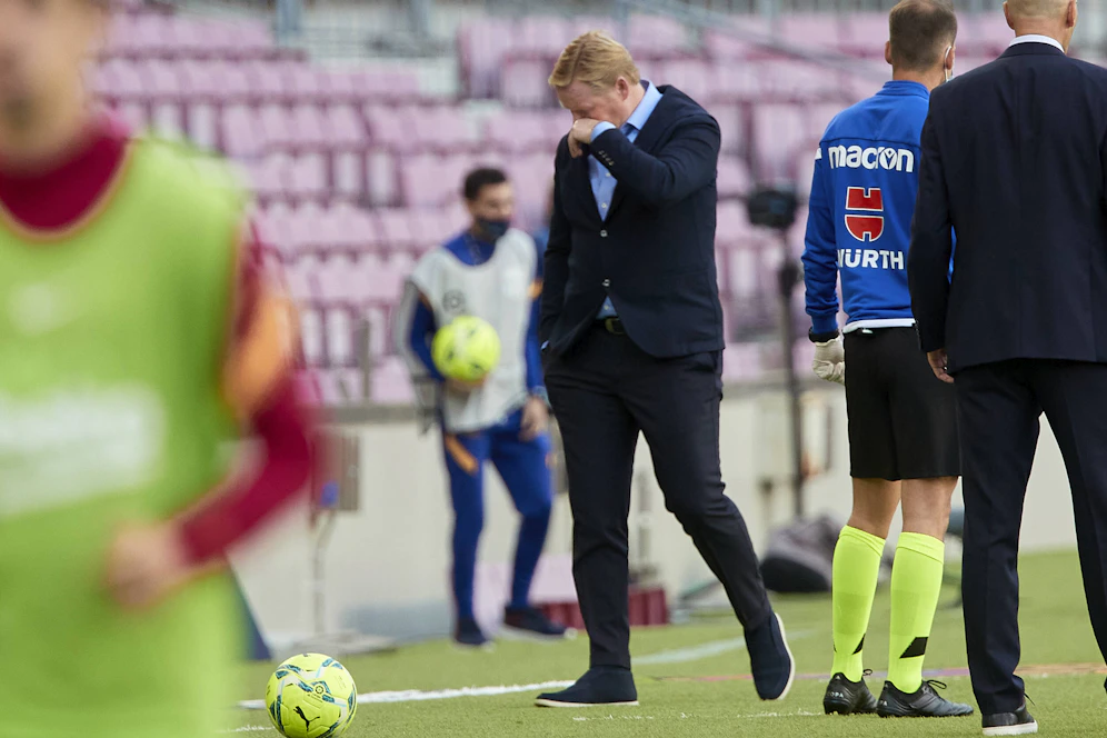 Barca-Coach Ronald Koeman konnte es nicht fassen. 