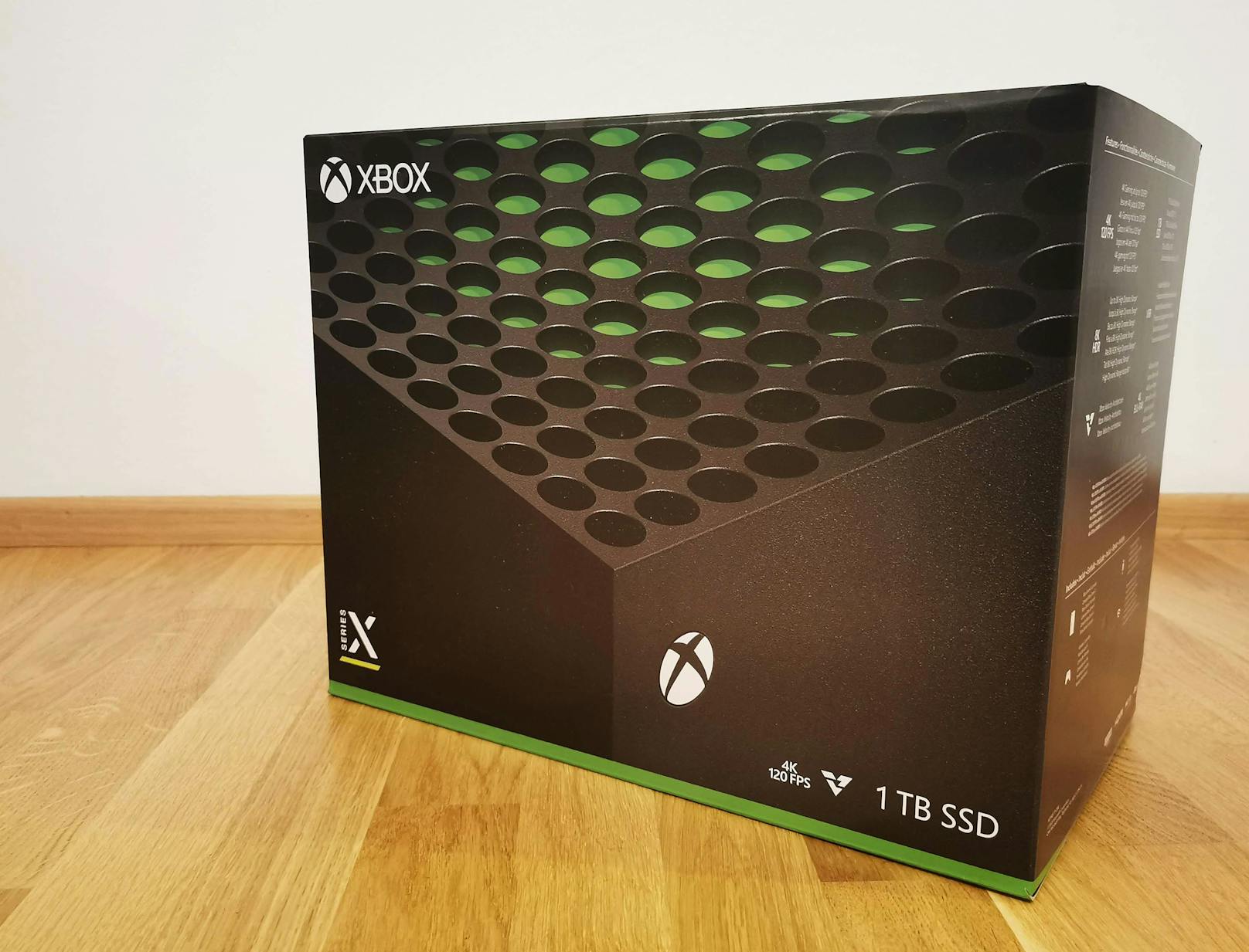 Am 10. November läutet Microsoft mit der Xbox Series X die neue Konsolen-Generation ein, am am 19. November folgt in Europa die PlayStation 5. Das Xbox-Flaggschiff kommt auf einen Preis von 499 Euro.