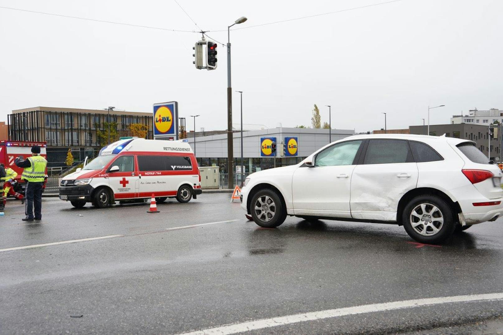 Die Einsatzkräfte vor Ort.