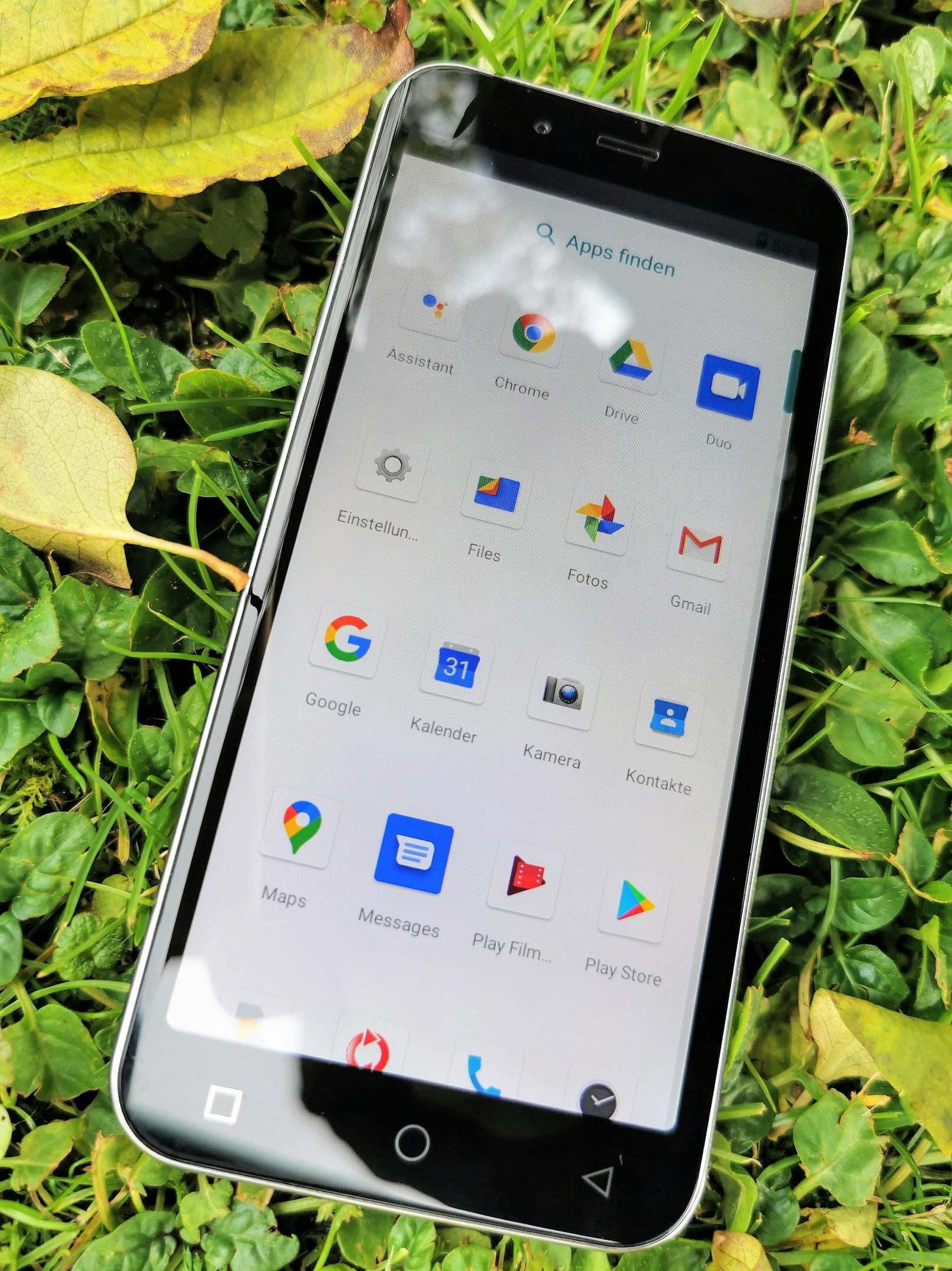 Als Betriebssystem kommt Android 10 zum Einsatz, das wie gewohnt auf Wunsch mit der Emporia-Oberfläche genutzt werden kann.