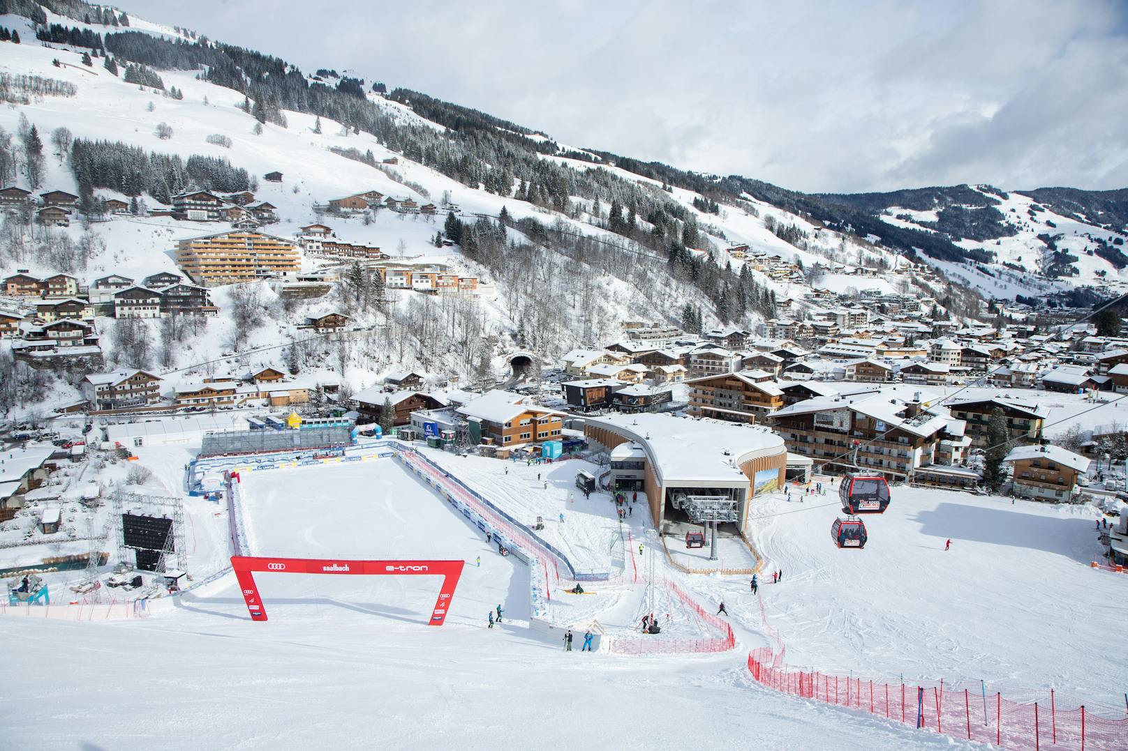 Die Ski-WM 2025 steigt in Saalbach-Hinterglemm. 