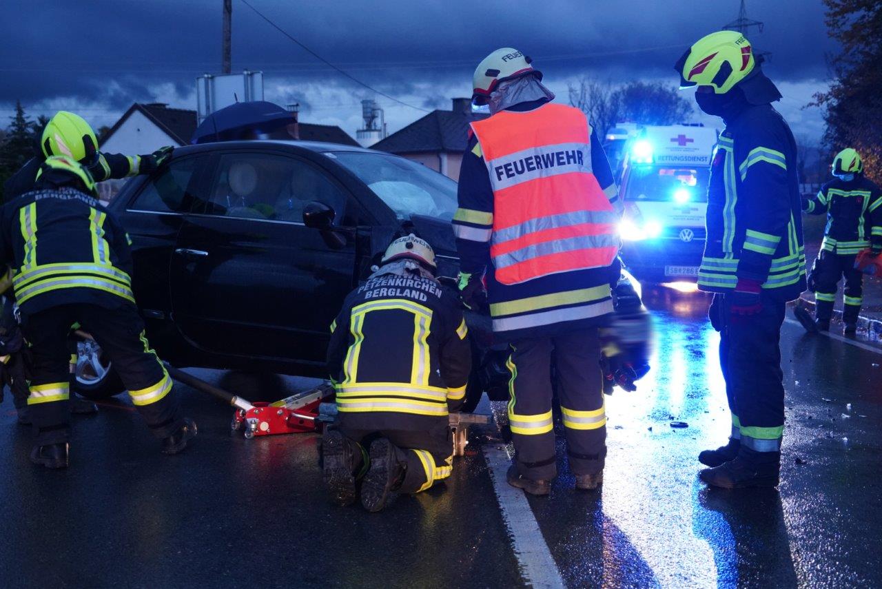 Zu Schnell Gefahren, Mann Krachte In Gegenverkehr – Niederösterreich ...