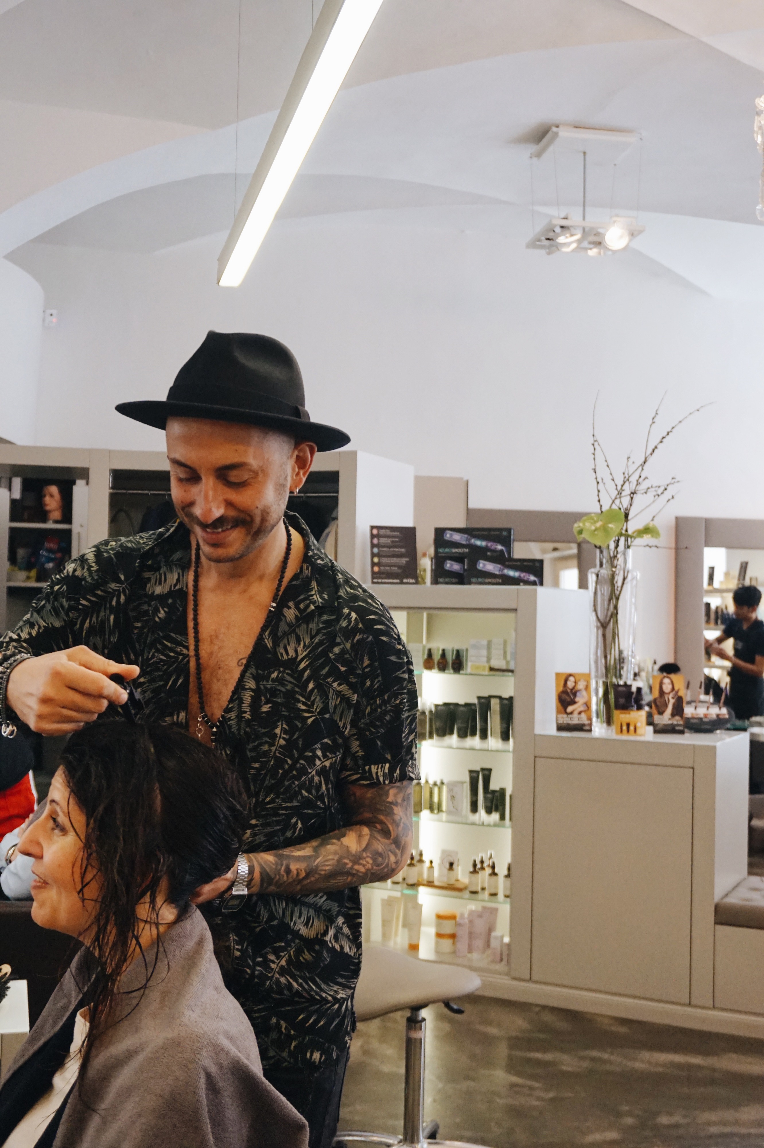 Eniss Agrebi eröffnete im November 2014 den Salon 