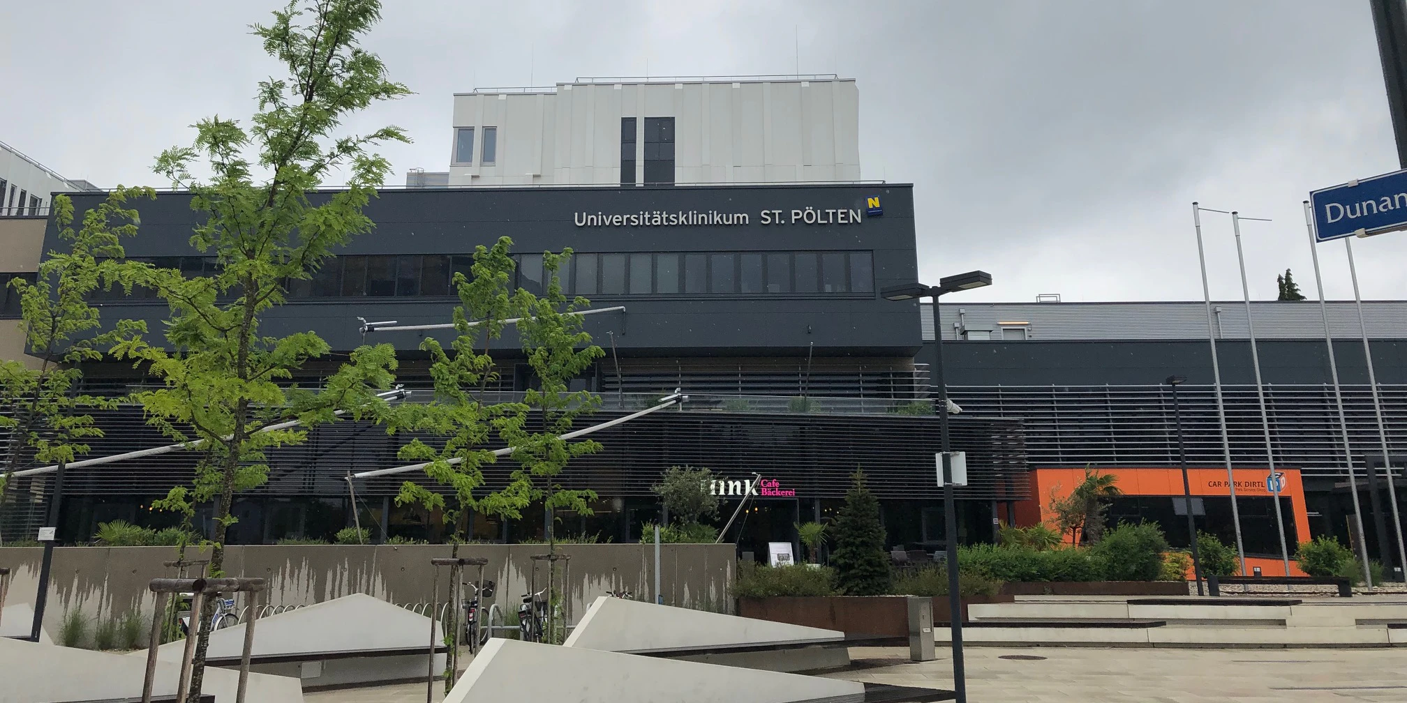 Der Bub wurde ins Spital nach St. Pölten gebracht.