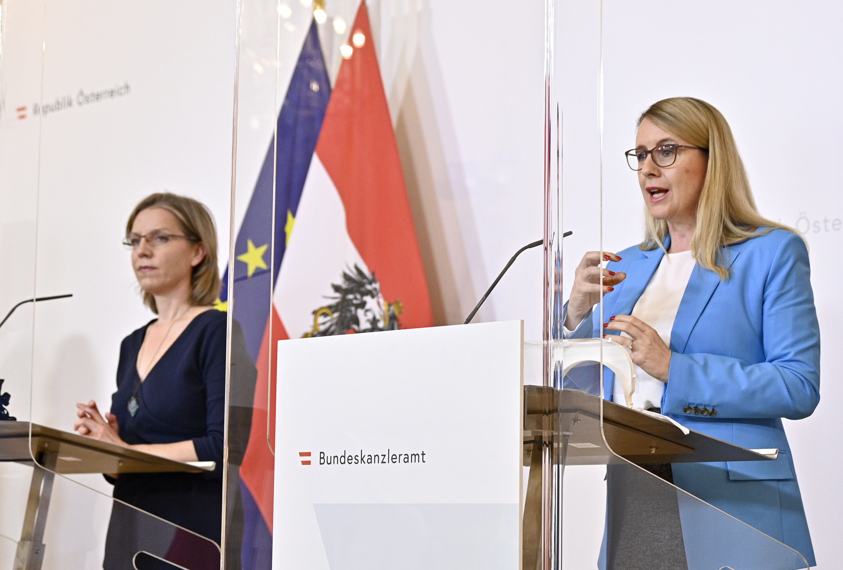 Leonore Gewessler und Margarete Schramböck