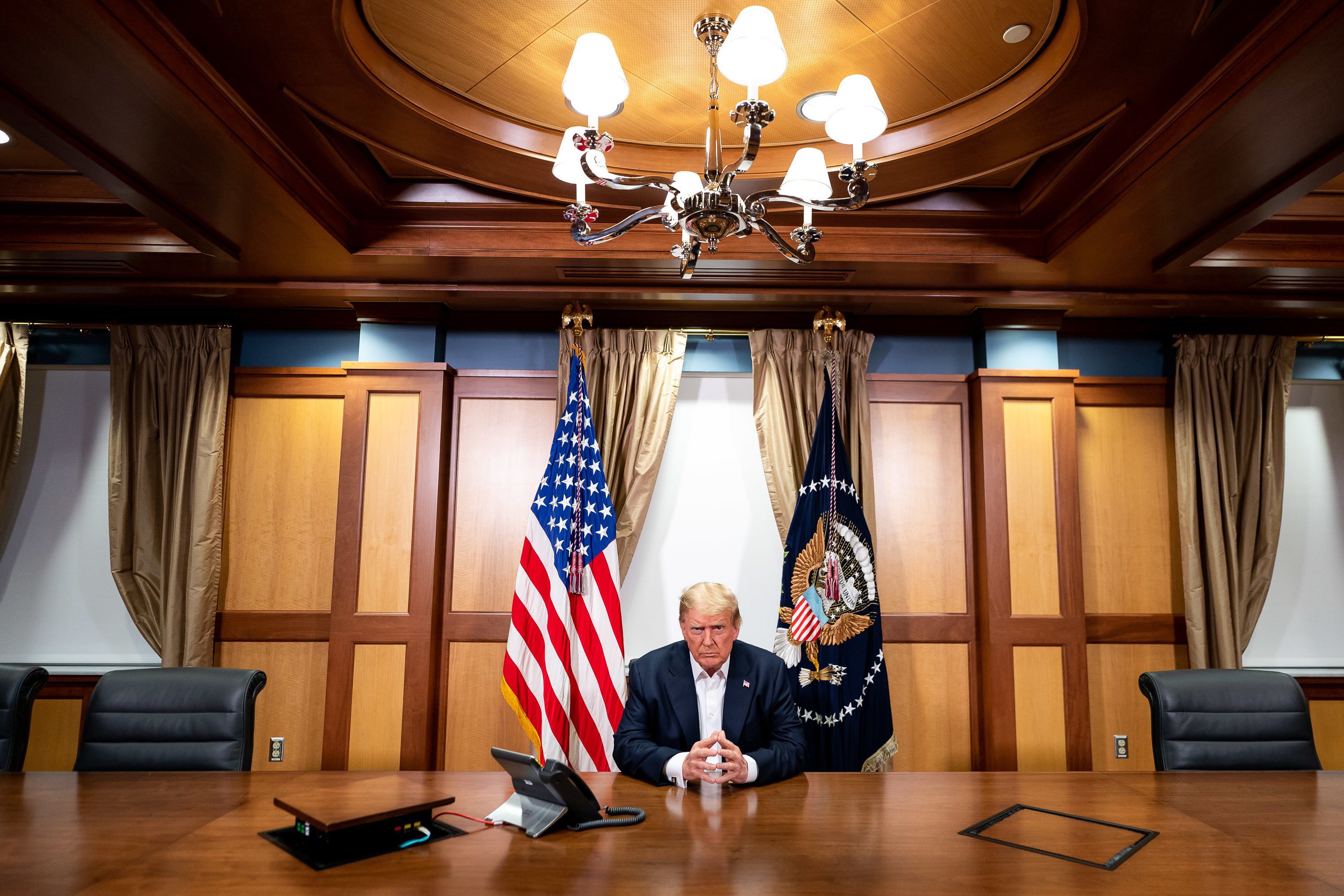 Nachdem bei US-Präsident Donald Trump eine Infektion mit dem Coronavirus Sars-CoV-2 festgestellt wurde, wird er mit einer Reihe unterschiedlicher Medikamente behandelt. 