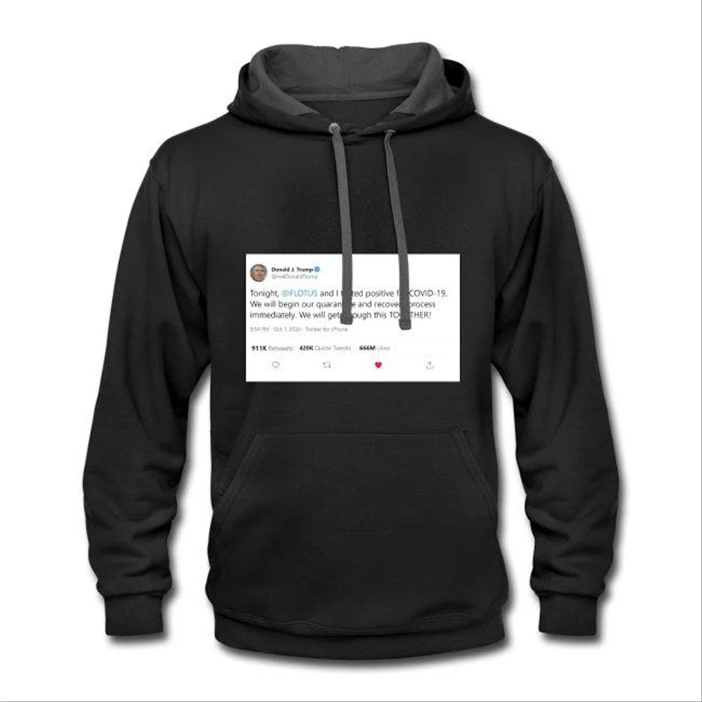 Die Kleidungsstücke mit dem Tweet-Aufdruck verkauft er unter dem Produktnamen 