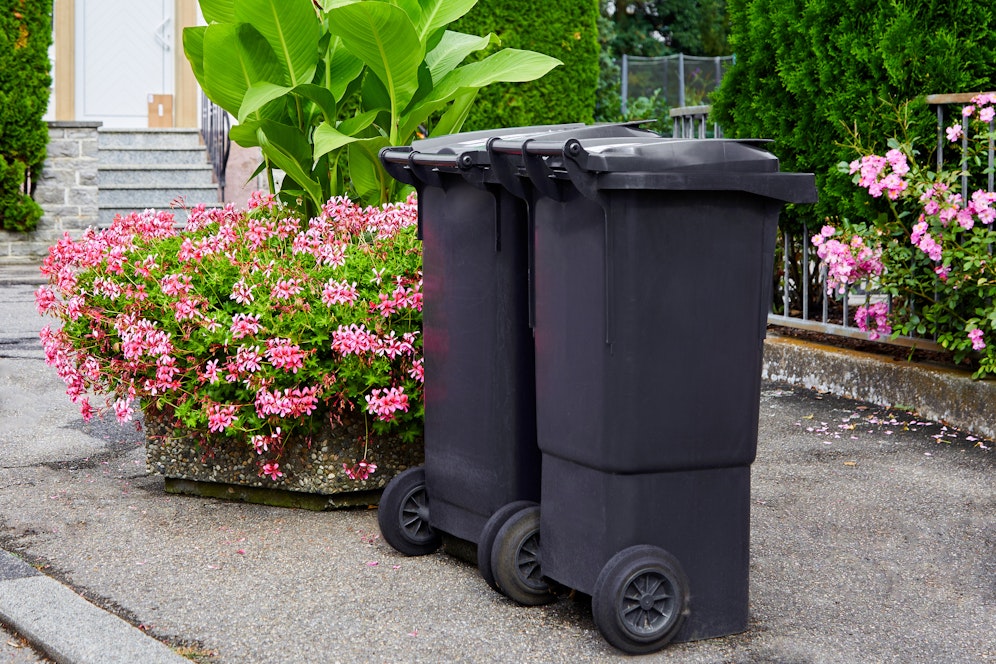 Andy Jennings führt vor, wie kreativ man Alltagsgegenstände umfunktionieren kann.