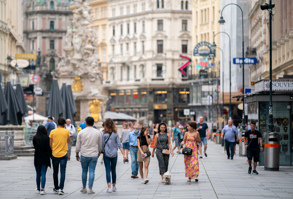 Die Coronakrise hinterlässt tiefe Spuren in der Bilanz des Wien Tourismus. Sowohl die Nächtigungen als auch die Netto-Umsätze brachen um fast um drei Viertel ein. Im Dezember 2020 belief sich die Auslastung der Wiener Hotelbetten gar nur auf 5,8%.