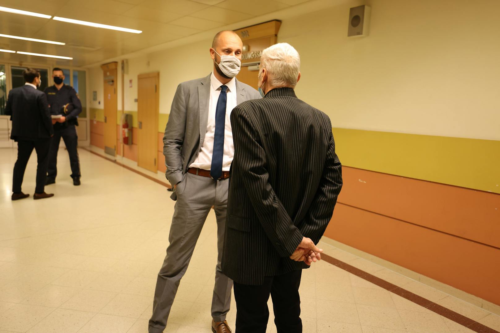 Anwalt Florian Kreiner verteidigt beschuldigten Pensionisten