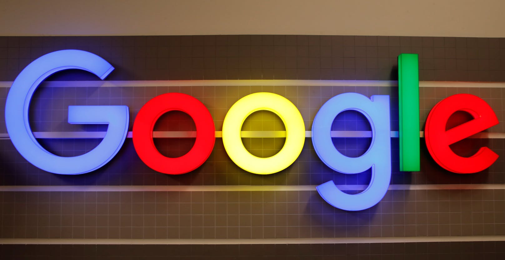 In einem 400-Seiten-Bericht kritisiert das US-Repräsentantenhaus Firmen wie Google,…