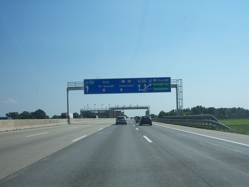 Die A2 beim Knoten Guntramsdorf.