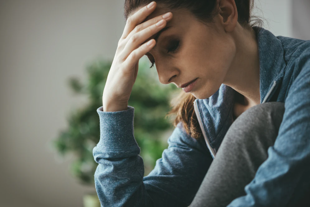 Ein lang anhaltender Zustand von Müdigkeit kann ein stilles Anzeichen einer Coronavirus-Infektion und seinem Genesungsverlauf sein.
