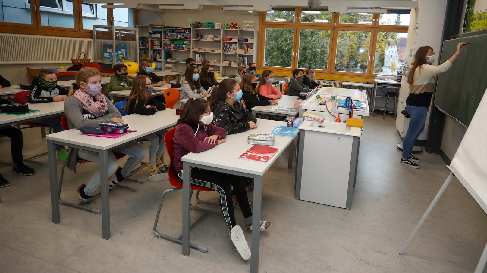 Laut Bildungsminister Heinz Faßmann öffnen die Schulen am 25. Jänner wieder. Allerdings nur, wenn keine weiteren Verschärfungen kommen.