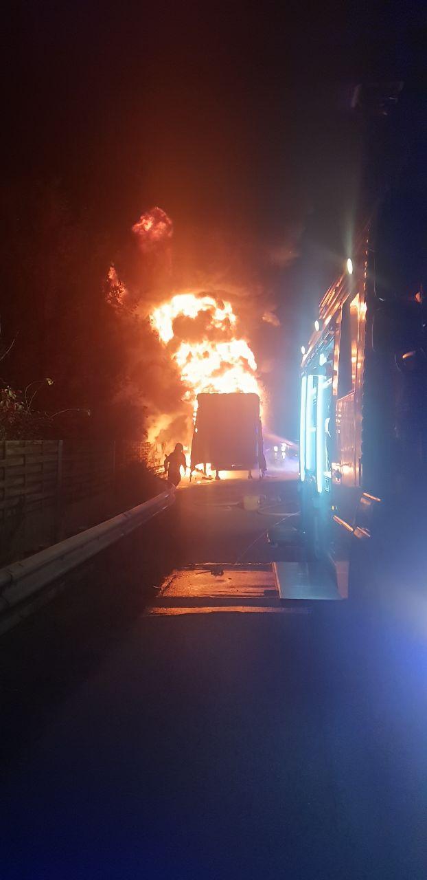 Brand auf der A1